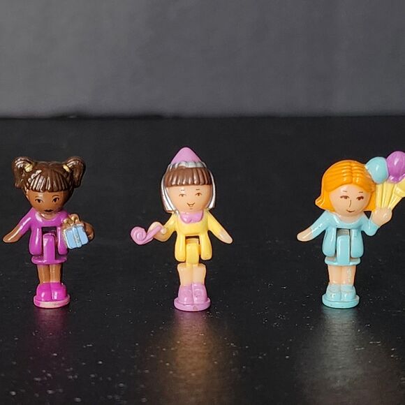 Vintage Bluebird Polly Pocket party dolls - Picture 1 of 5